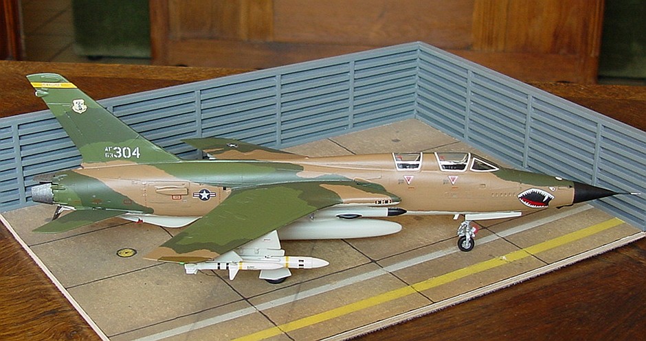 F 105 3.JPG